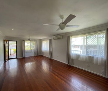 MORAYFIELD - CONVENIENT & COSY - Photo 1