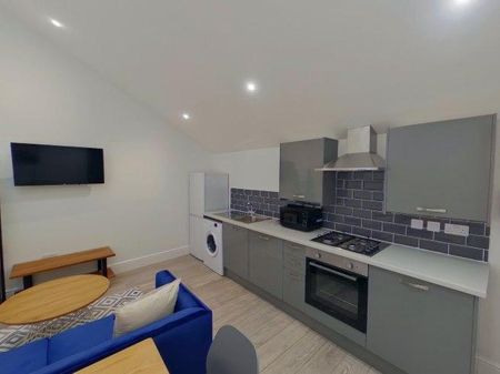 2 bedroom house share to rent - Photo 3