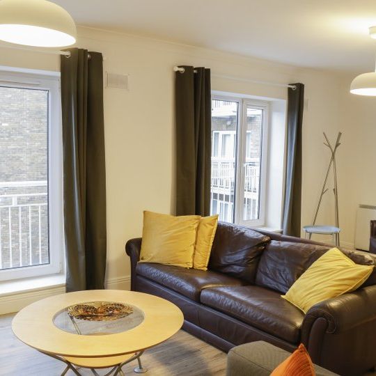 Large 3-bedroom apartment for rent in The Liberties, Dublin - Photo 1