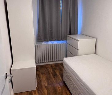 6 bedroom terraced house to rent - Photo 6