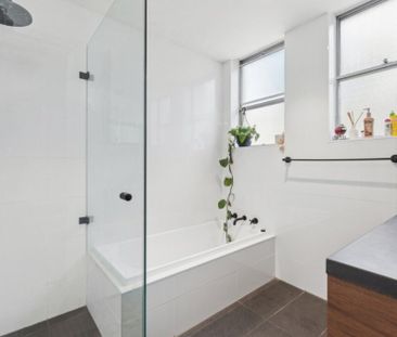 Versatile Coastal Haven Perfect for Large or Multi-Generational Fam... - Photo 5