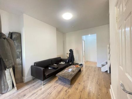 3 bedroom terraced house to rent - Photo 5