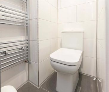 Thomas More Street, Wapping, London, E1W - Photo 1