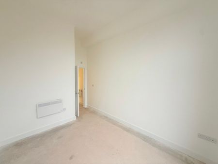 Newton Road, Yeovil, Somerset - Photo 2