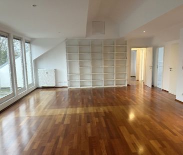 Düsseldorf-Stockum: Großzügige 2,5-Zimmer-Wohnung mit Balkon und Ei... - Photo 1