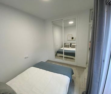 Apartamento de alquiler en Puerto Deportivo - Photo 1