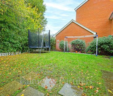 3 bedroom terraced house to rent - Photo 3