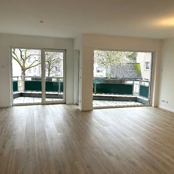 Großzügige 3-Zimmer-Wohnung mit Aufzug und 2 Balkonen in Leverkusen-Schlebusch! - Photo 1