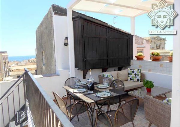 Appartamento con terrazzi