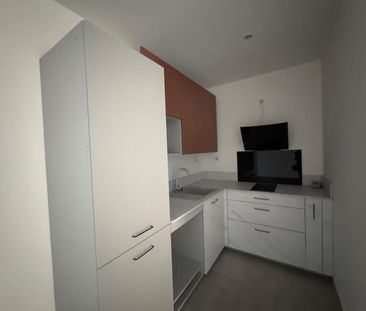 Location Appartement 1 pièce 30m² ST MAXIMIN LA STE BAUME 83470 - Photo 5