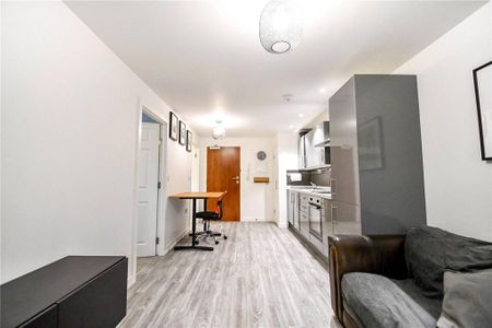 1 bedroom apartment to rent - Photo 2