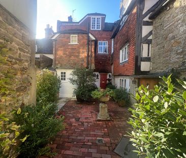 High Street, Petworth - Photo 3