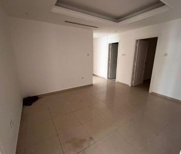 Balcony with storage, built-in wardrobes, and a pa - Photo 4