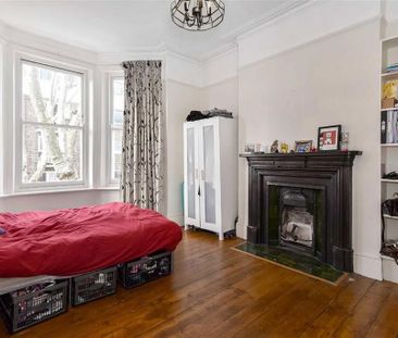 3 bedroom flat to rent - Photo 3
