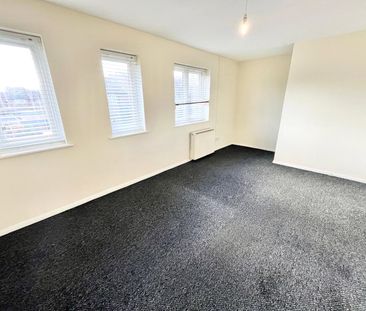 Woodcotes, Shoeburyness, Southend-on-Sea, Essex, SS3 8XH - Photo 2