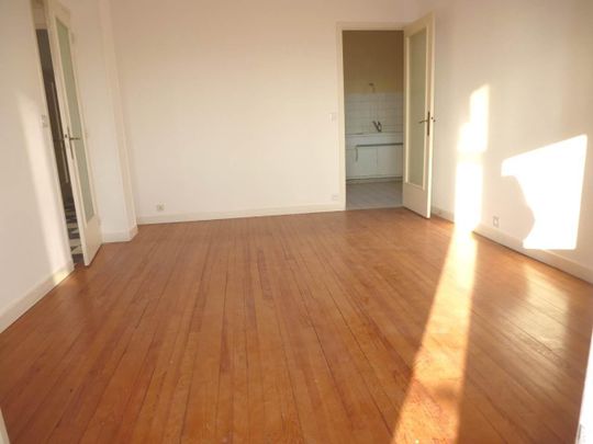 Location Appartement 3 pièces 81m² AUBENAS 07200 - Photo 1