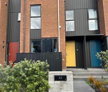 Modern, Air-Conditioned, Hobsonville lifestyle - Photo 1