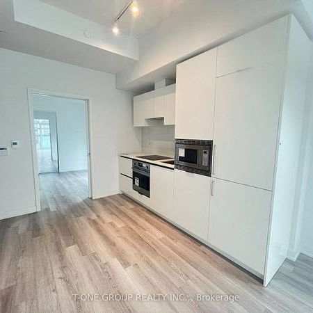 BRAND NEW 1 BED CORNER UNIT KENSIGHTON MARKET - Photo 1