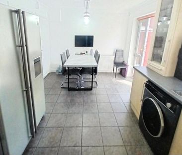 Jubilee Close, Spalding, Sutton St. James - Photo 3