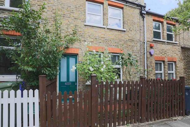 2 bedroom house to rent - Photo 1