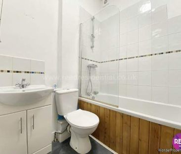 1 bedroom property to rent in Westcliff On Sea - Photo 6