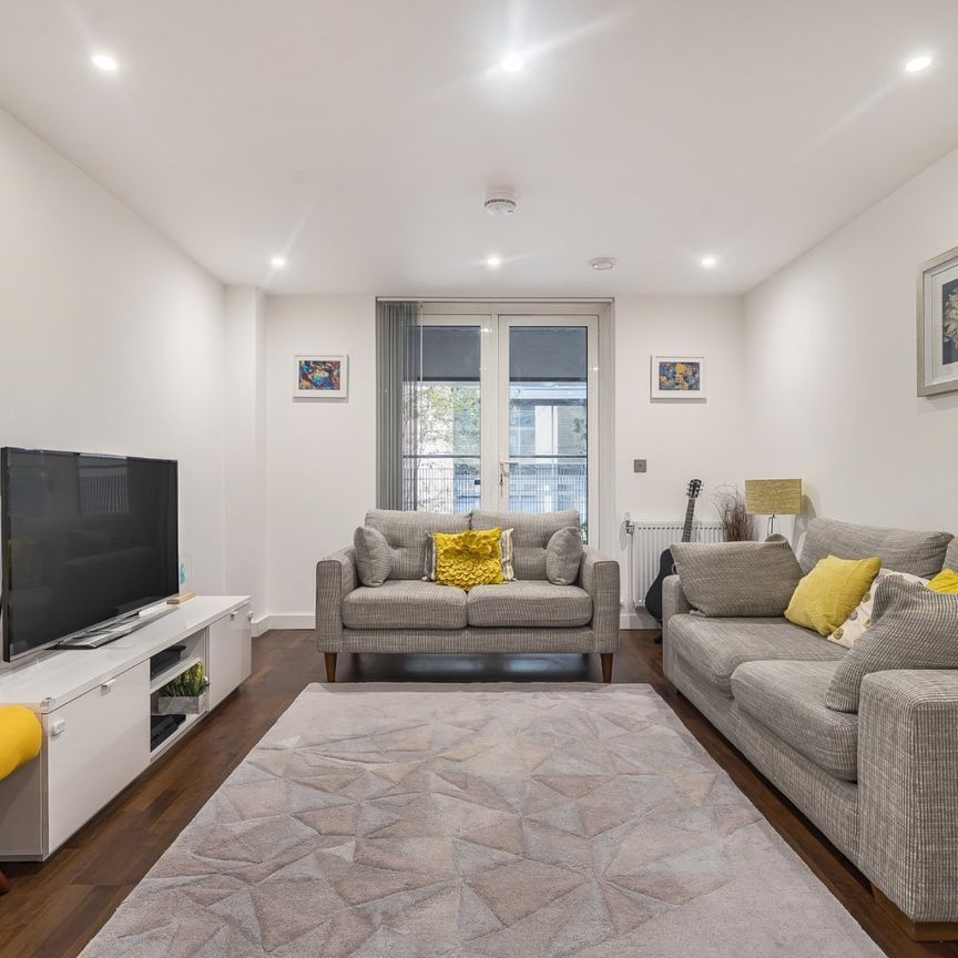 Wharf Street, Deptford, London, SE8 - Photo 1