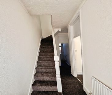 Cliff Avenue, Westcliff-On-Sea - Photo 3