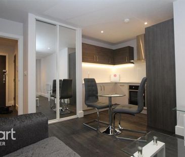 Studio to rent - Photo 1