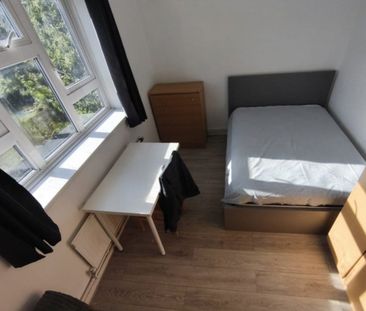 Room in a Shared Flat, Archway, N19 - Photo 3
