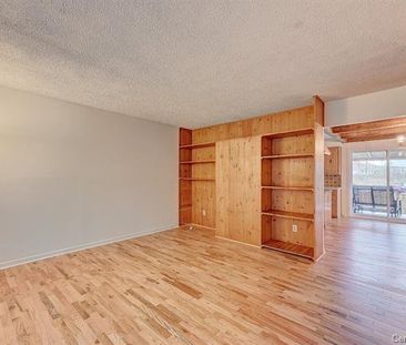 Maison de plain-pied - 2778 Rue Bourgogne - Photo 2