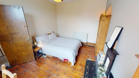 5 bedroom semi-detached house to rent - Photo 3