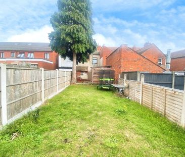 3 bedroom terraced house to rent - Photo 3