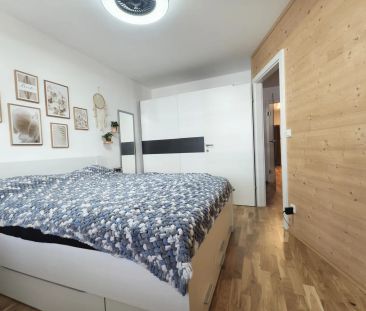 FLAIR IN THE CITY - Stilvolle 2-Zimmer-Wohnung mit Loggia & exklusi... - Photo 6