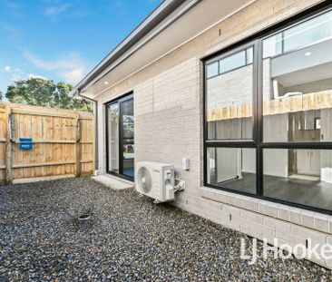 28 Scott Street, Cranbourne VIC - Photo 5