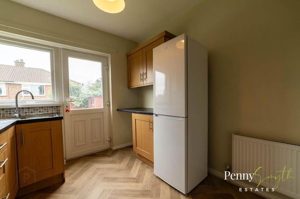 16 Sharman Dale, Bangor, BT19 1XG - Photo 1