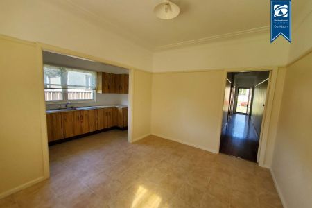 9 Bradshaw Avenue, 2170, Moorebank Nsw - Photo 4