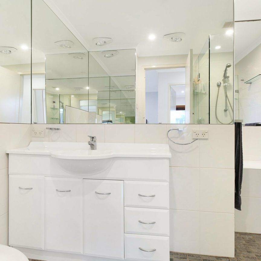 3/16 Kembla Street, Wollongong - Photo 2