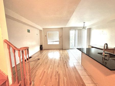 For Lease - 39 SUSSEXVALE Drive, Brampton, Ontario - Photo 2