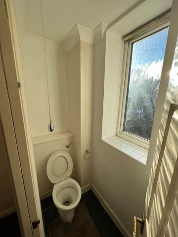 3 bedroom house share to rent - Photo 4