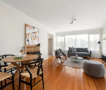 Comfortable Charm - Photo 6