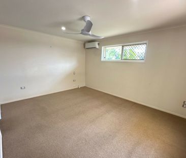 PRIVATE COASTAL 4 BEDROOM HOME - Photo 4