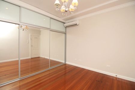 29 Berkeley Street, - Photo 2