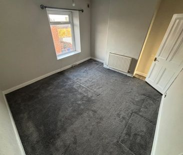 2 bed Terraced - To Let - Photo 1
