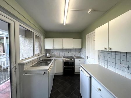 Flat 5 Kimscourt, 21 Kensington Road, Belfast, BT5 6NH - Photo 2