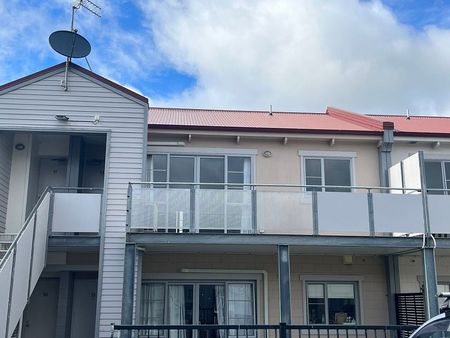 Apartment lifestyle in Churton Park - Photo 4