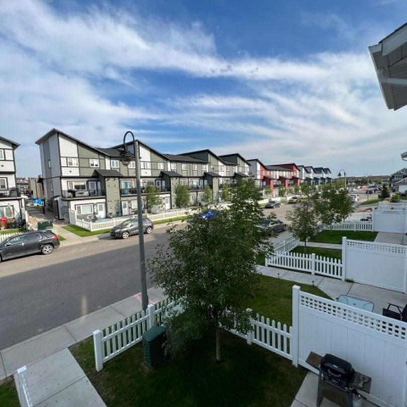 3 Bedroom Townhouse in Stonebridge - Photo 1