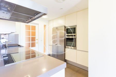 4 bedroom luxury Flat for rent in Valencia, Spain - Photo 4