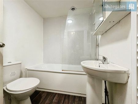 King Street, Wrexham, LL11 - Photo 2