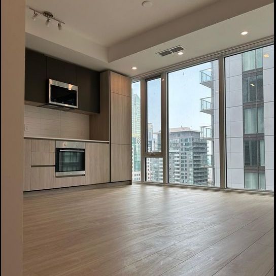 For Lease - 28 Widmer Street Unit# 3021, Toronto, Ontario - Photo 1
