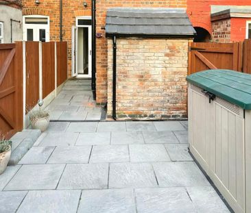 2 bedroom terraced house to rent - Photo 4